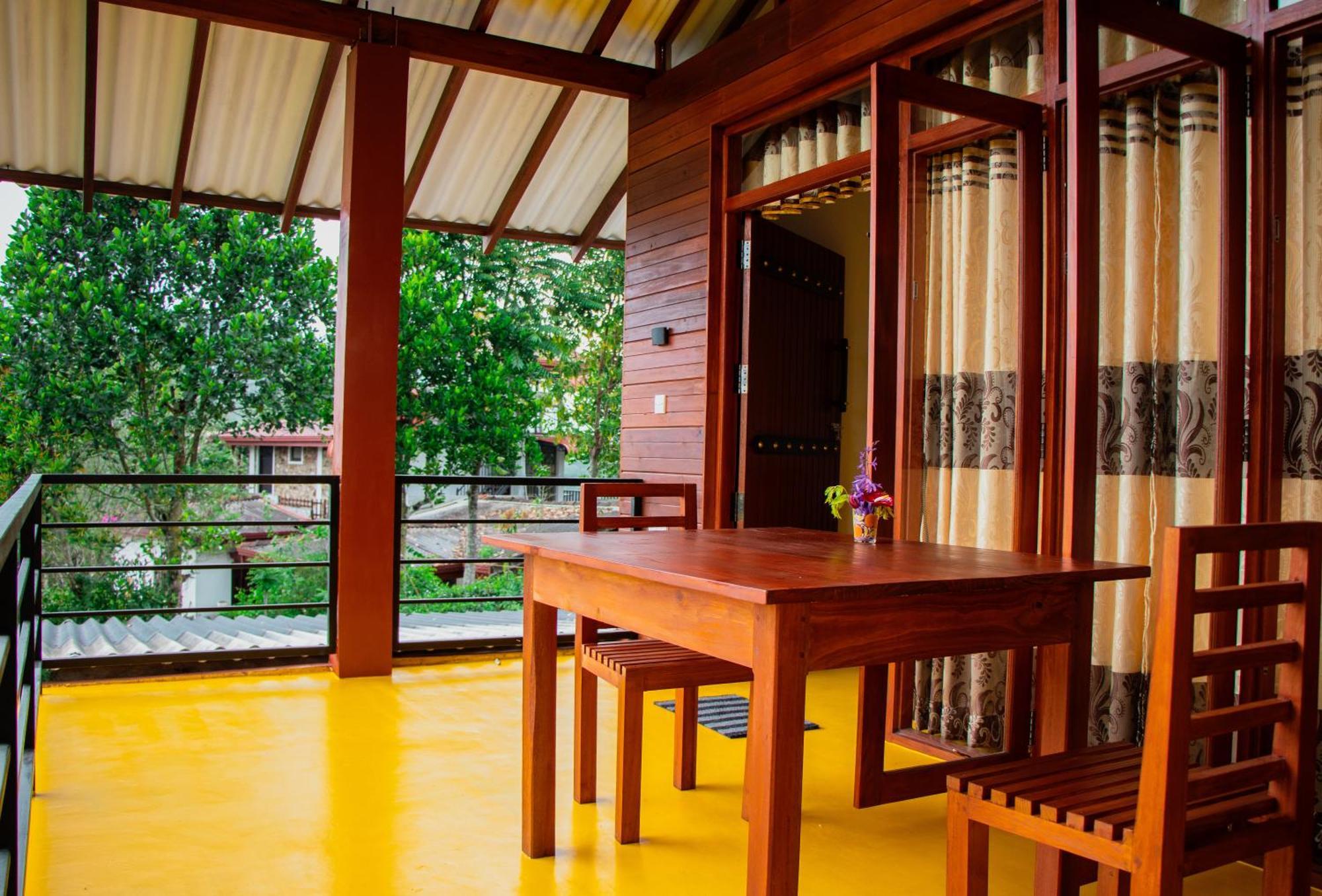 Nine Arch Wood Cabin 埃拉 外观 照片